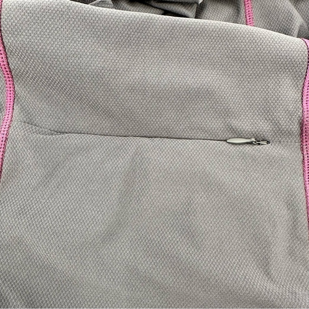 ATHLETA Women’s Active Top with Ruched Front and Sleeves with Hood Size Medium - Picture 10 of 10